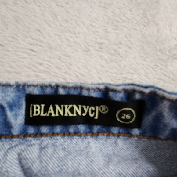 Blank NYC Jeans Womens 26 Destroyed Rib Cage Light Wash Straight Leg Denim - Picture 14 of 16